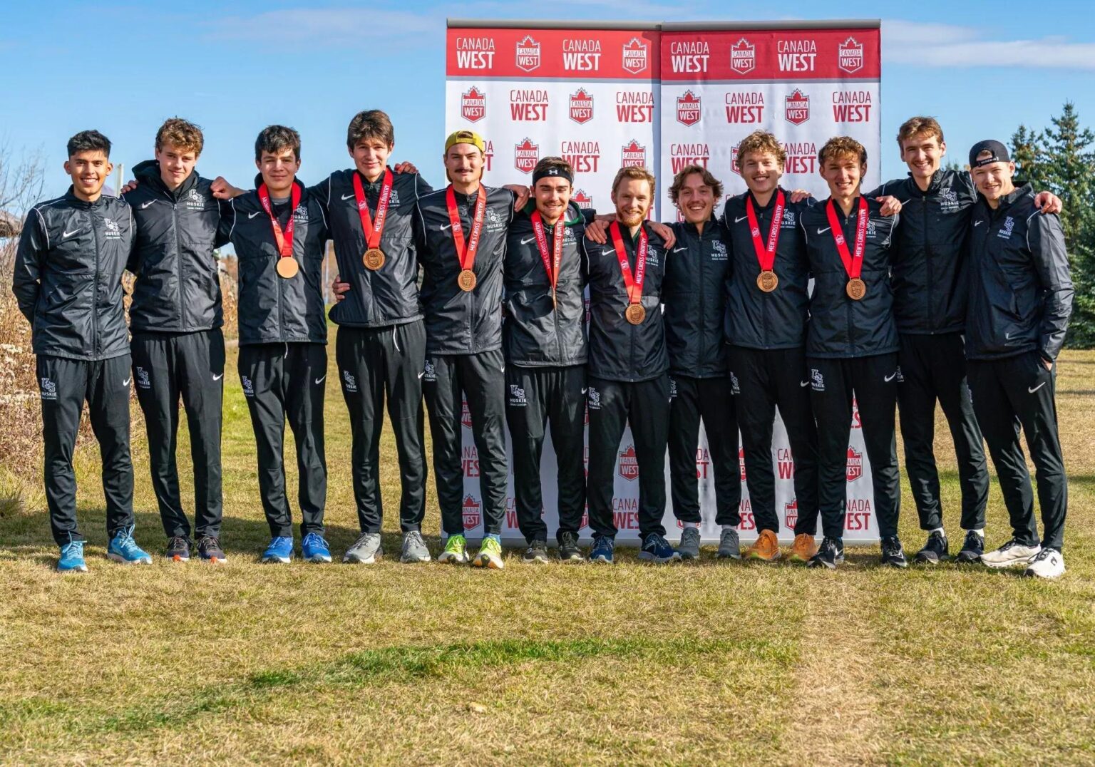 Huskie Cross Country Captures 13th-Place Finishes at U SPORTS Championships – Huskie Athletics