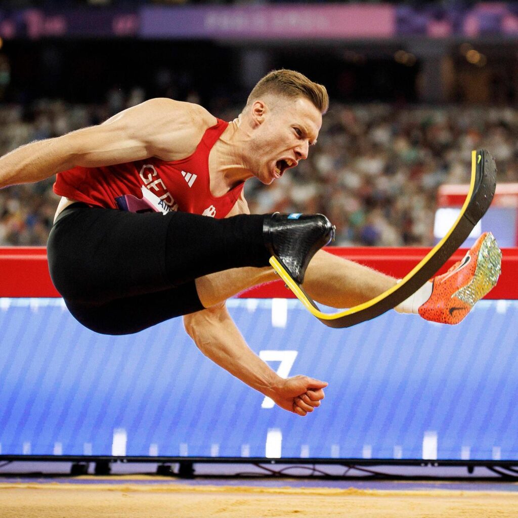 Should ‘Blade Jumper’ Markus Rehm be allowed in the Olympics? – BBC