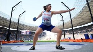 Scottish Discus Star Kirsty Law Sets Ambitious Goals for 2022 and Beyond!