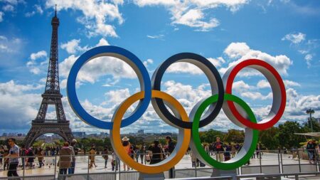 Paris Olympics: Inside Shelby McEwen’s decision to go to jump-off rather than sharing high jump gold – Yahoo Sports