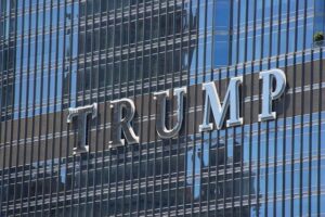 Trump Considers Launching College Sports Commission in Response to NIL Controversy