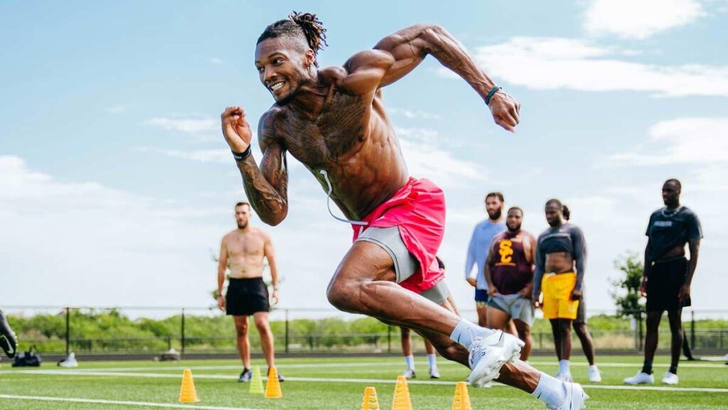 Beat the Heat: 10 Pro Athlete Tips for Summer Running Success!