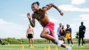 Beat the Heat: 10 Pro Athlete Tips for Summer Running Success!