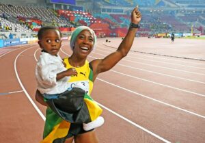 Shelly-Ann Fraser-Pryce Dominates the Track at Son’s Sports Day – Watch the Thrilling Sprint!