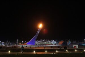 Chaos on the Track: Olympic Crowd Reacts to Three False Starts in Men’s 110m Hurdles!
