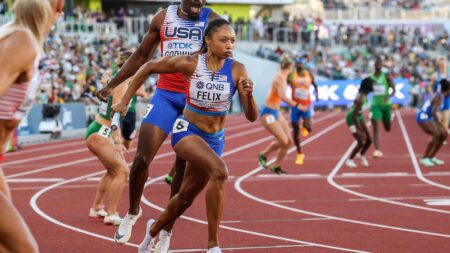 Shock at World Relay Championships: USA’s 4x100m Team Stumbles in Qualification!