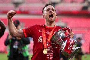 Diogo Jota death: Liverpool forward dies in car crash along with his brother – BBC