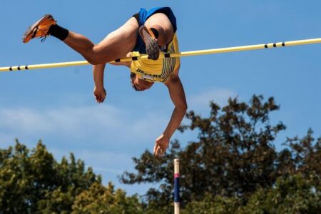 Pole Vaulter Promises Record-Breaking Jumps on Unique Downhill Track!