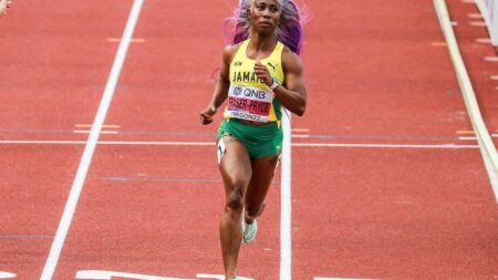 Olympic Sprint Legend Crushes Sports Day Despite Parent’s Attempt to ‘Psych Her Out