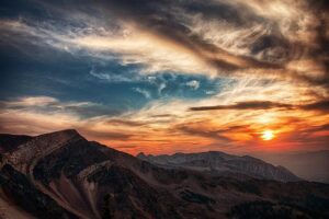 Chasing Sunrises and Soaring Above the Clouds: Epic Mountain Running Adventures with Sara Willhoit