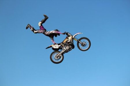 Watch Jaw-Dropping Motorcycle Stunts Outside the White House Before the UFC Fight