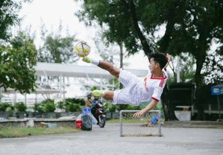 The Footballer Who Catapulted Himself to Stardom The Footballer Who Catapulted Himself to Stardom