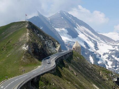 Engelhard and Omaya Atuya Conquer the Thrilling Grossglockner Mountain Run